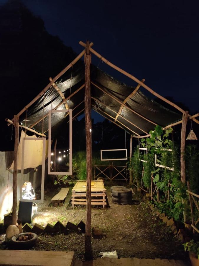 Sun N Soil Backpacker Hostel Lachhiwala Eksteriør billede